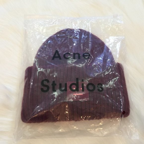 NWT Acne Studios Pansy Beanie Burgundy main image 4
